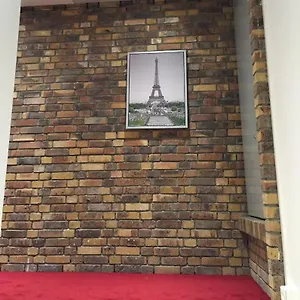 Apartament Tour Eiffel Grenelle, Paryż